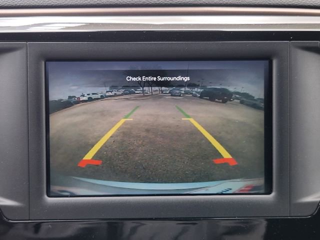 Used 2024 Chrysler Pacifica Touring-L image 15