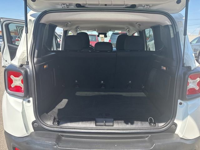 Used 2015 Jeep Renegade Trailhawk AWD/4WD image 11