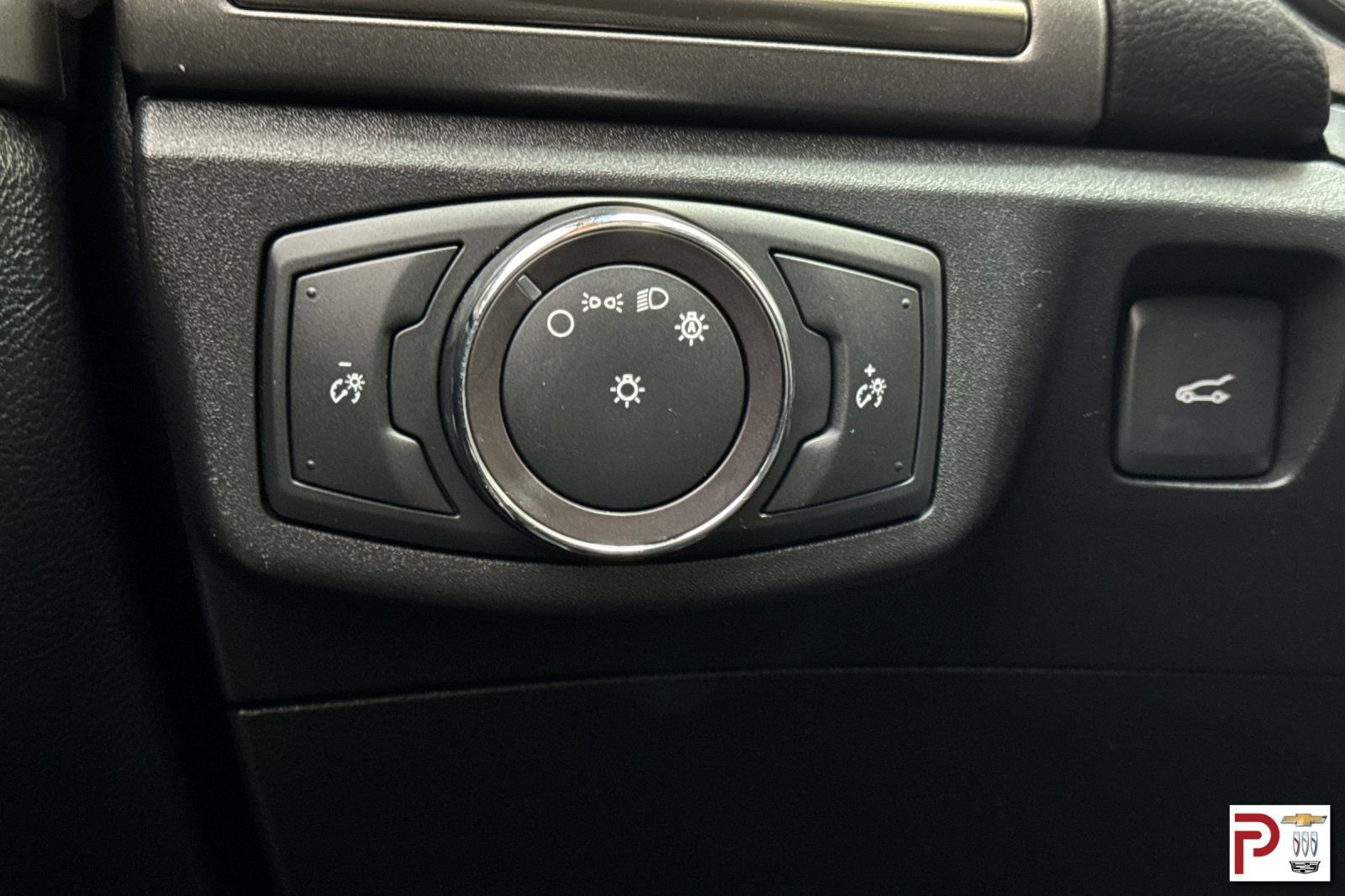 Used 2018 Ford Fusion Energi SE image 31