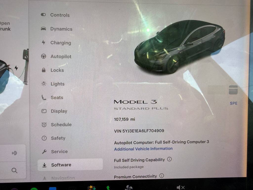 Used 2020 Tesla Model 3 Standard Range image 28