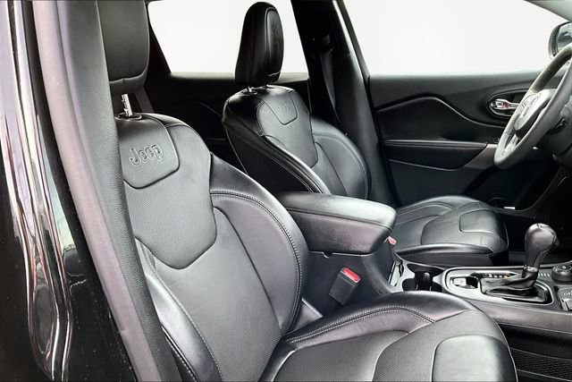 Used 2022 Jeep Cherokee Limited image 20