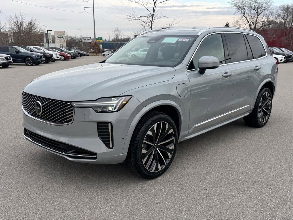 New 2026 Volvo XC90 T8 Plus w/ Protection Package AWD/4WD image 1