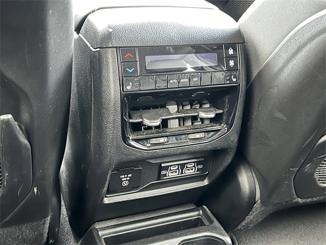 Used 2021 Jeep Grand Cherokee L Limited w/ Luxury Tech Group II image 40