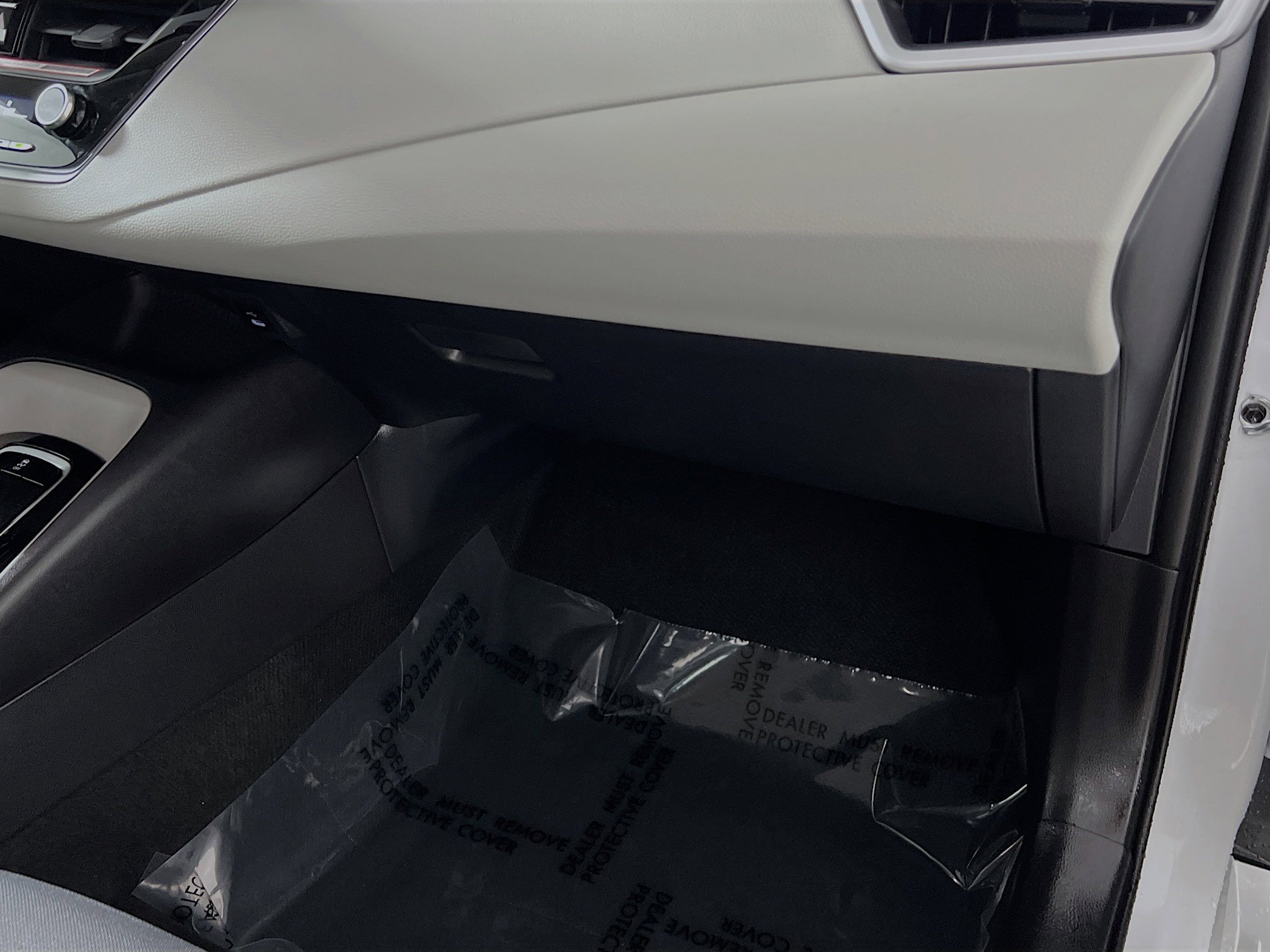 Used 2025 Toyota Corolla LE image 35