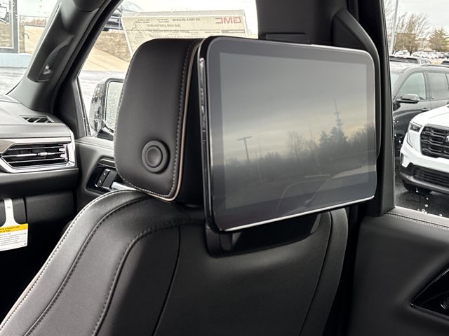 New 2026 GMC Yukon XL Elevation w/ Elevation Premium Package image 9