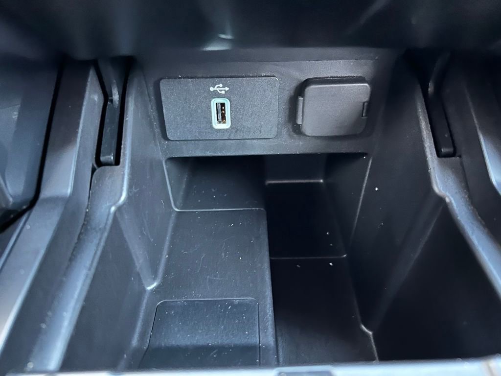 Used 2018 Ford Explorer XLT w/ Equipment Group 202A image 35