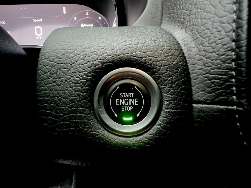 Used 2023 GMC Yukon Denali image 15