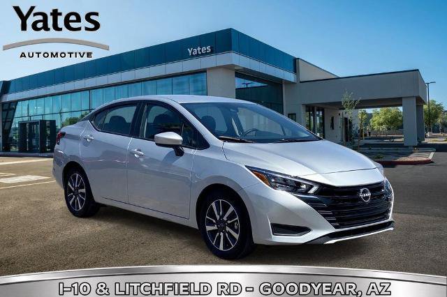 Used 2025 Nissan Versa SV FWD image 1