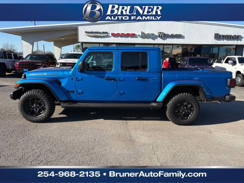 New 2026 Jeep Gladiator Sport AWD/4WD image 8