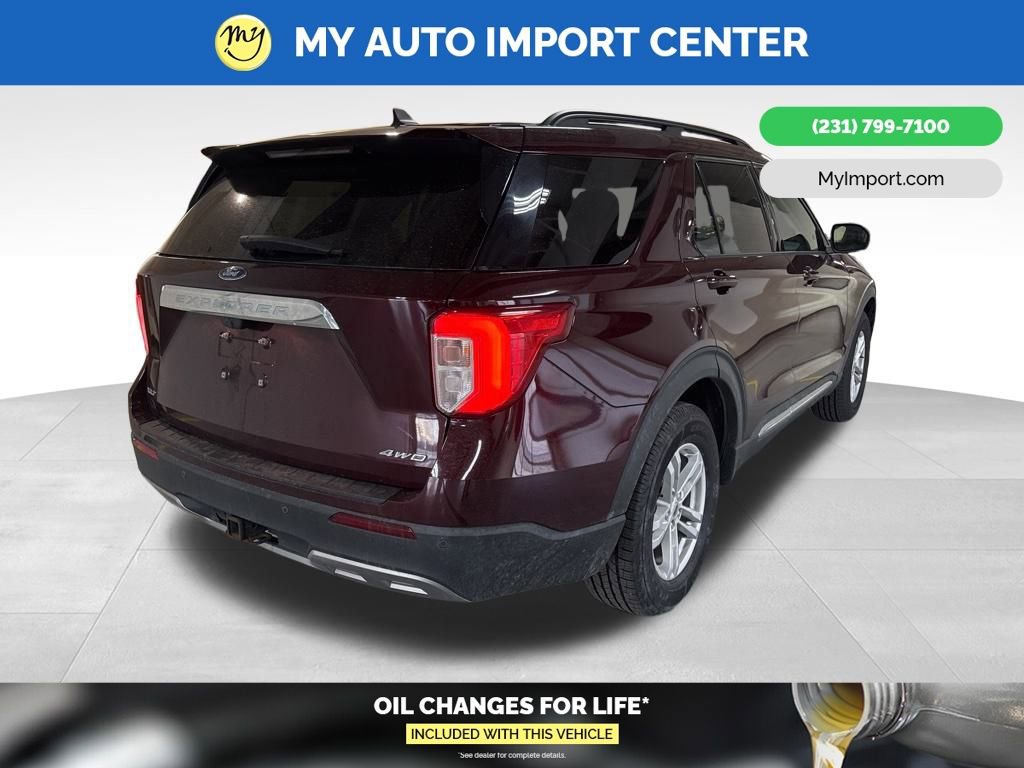 Used 2022 Ford Explorer XLT w/ Equipment Group 202A image 7