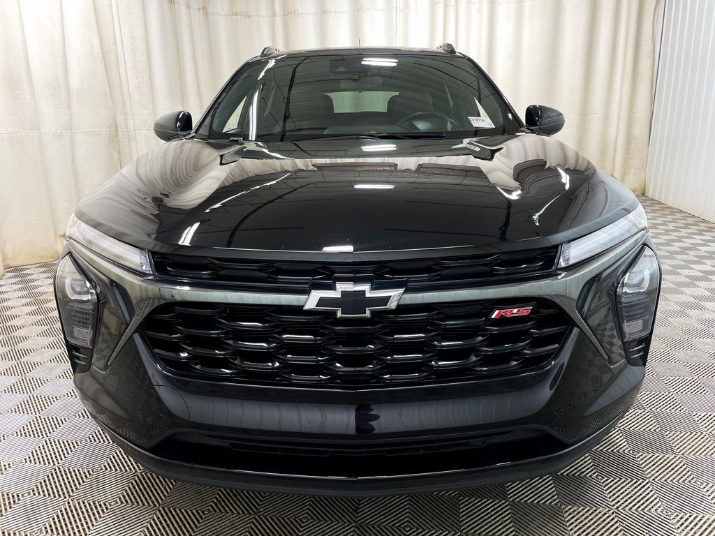 Certified 2025 Chevrolet Trax RS w/ Driver Confidence Package image 12