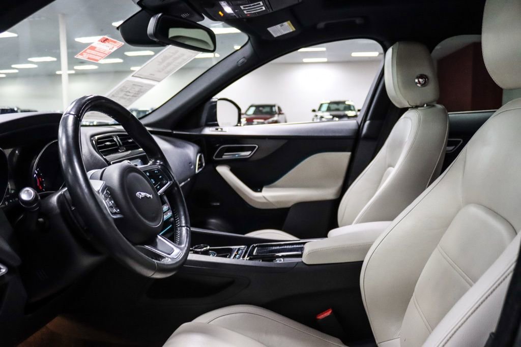 Used 2018 Jaguar F-PACE Prestige AWD/4WD image 18