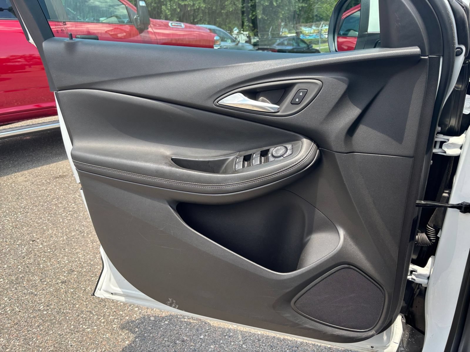 Used 2025 Buick Encore GX Preferred FWD image 18