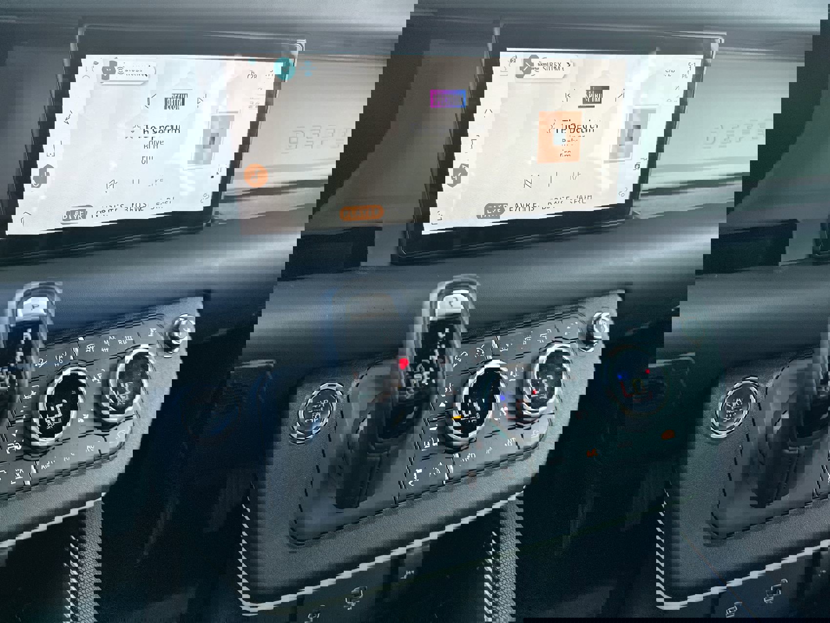 Used 2021 Land Rover Defender 110 X-Dynamic HSE image 16