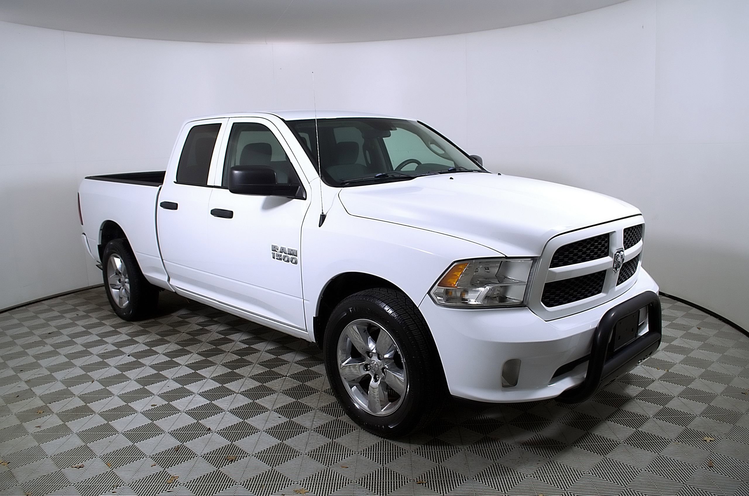 Used 2018 RAM 1500 Express w/ Express Value Package AWD/4WD image 6
