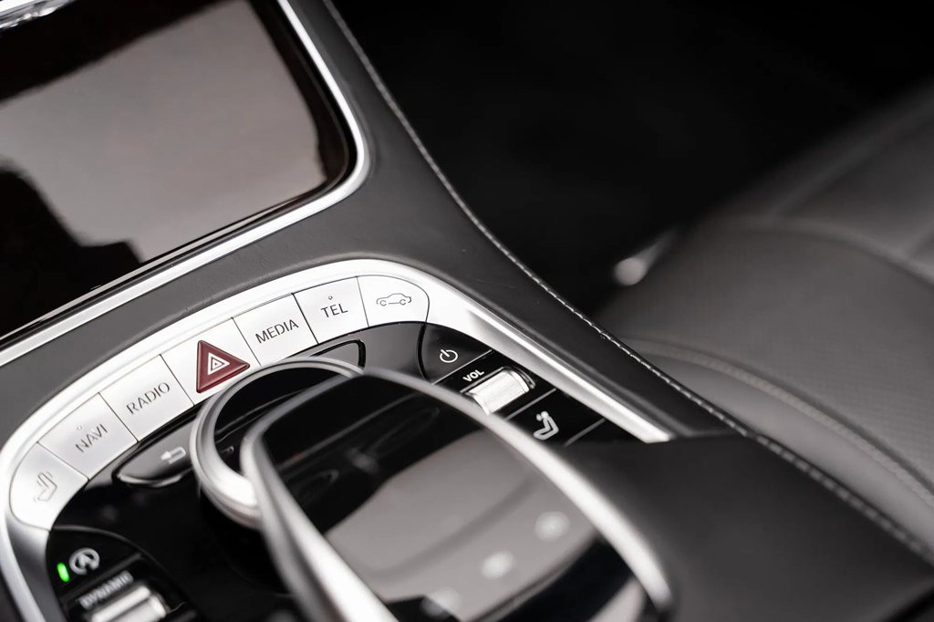 Used 2018 Mercedes-Benz S 560 Cabriolet image 36