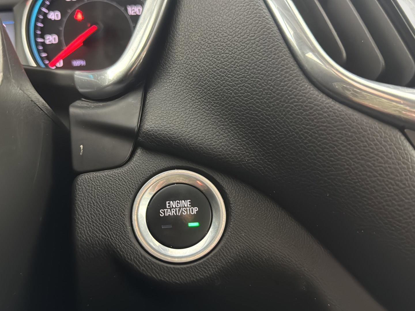 Used 2020 Chevrolet Equinox LT FWD image 19