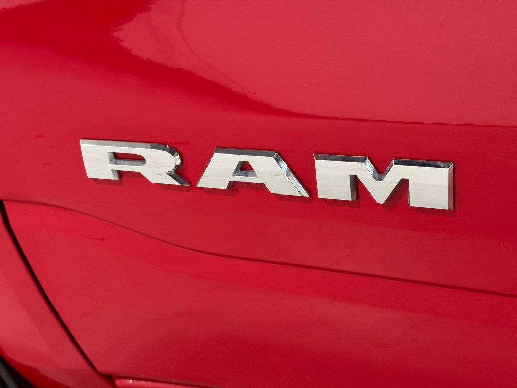Used 2019 RAM 1500 Big Horn AWD/4WD image 32