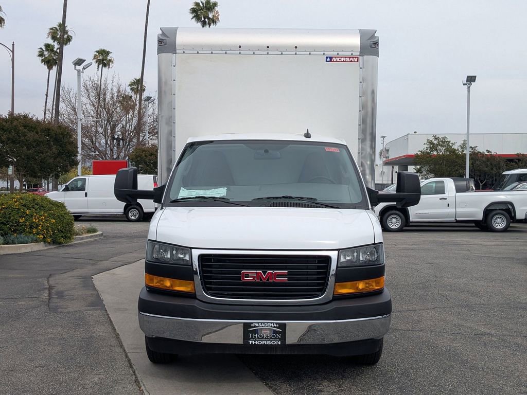 New 2025 GMC Savana 3500 Extended w/ Power Convenience Package RWD image 2