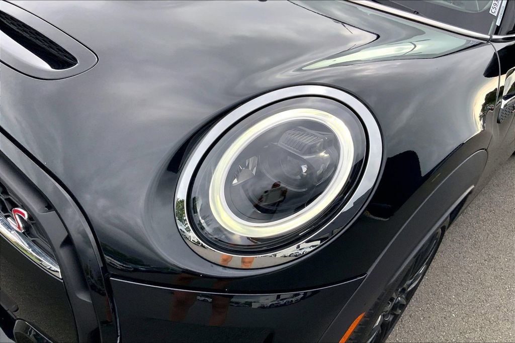 Certified 2024 MINI Cooper S image 27