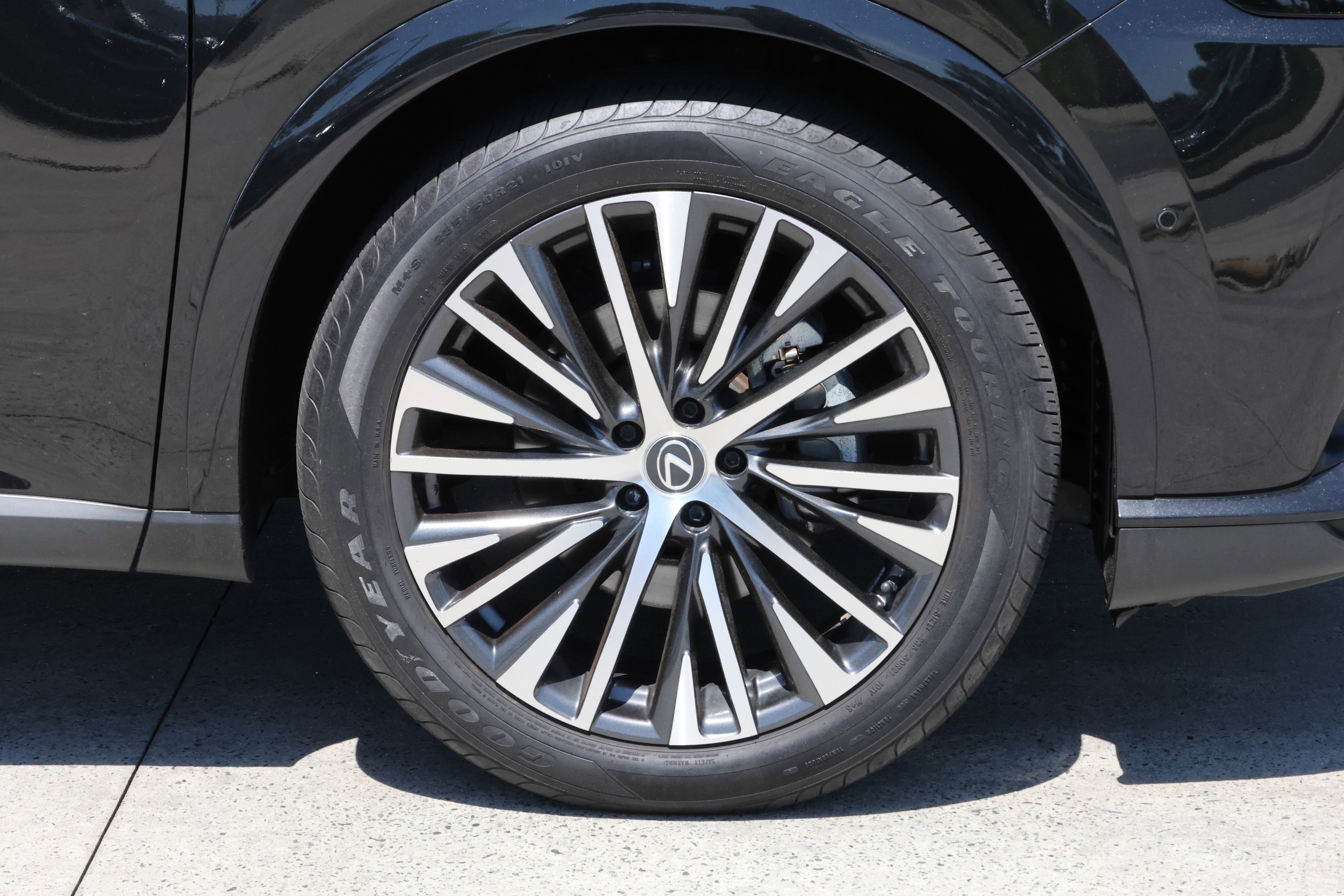 Used 2023 Lexus RX 350 Premium Plus w/ Cold Area Package AWD/4WD image 11