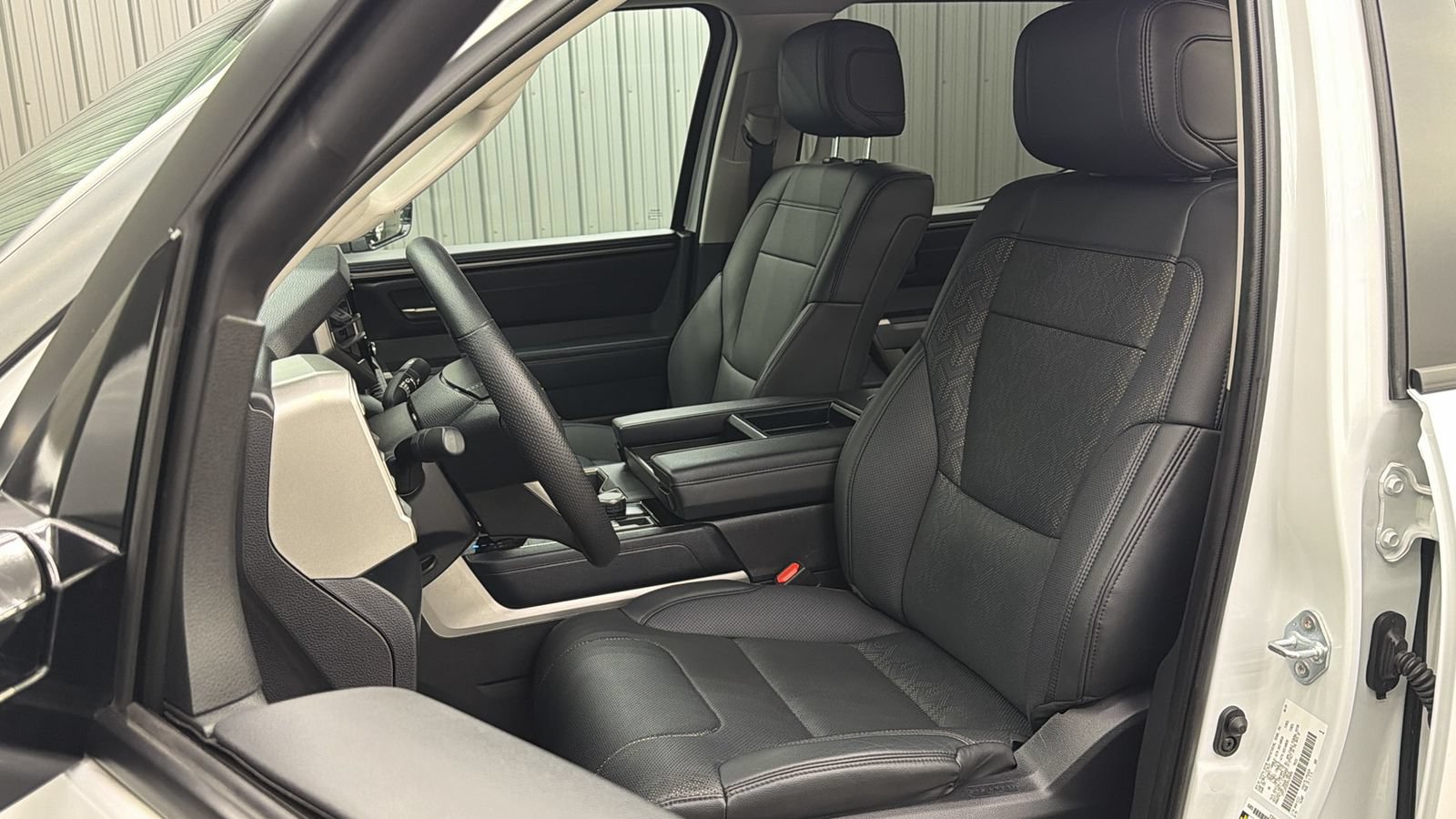 Used 2024 Toyota Tundra SR5 AWD/4WD image 31