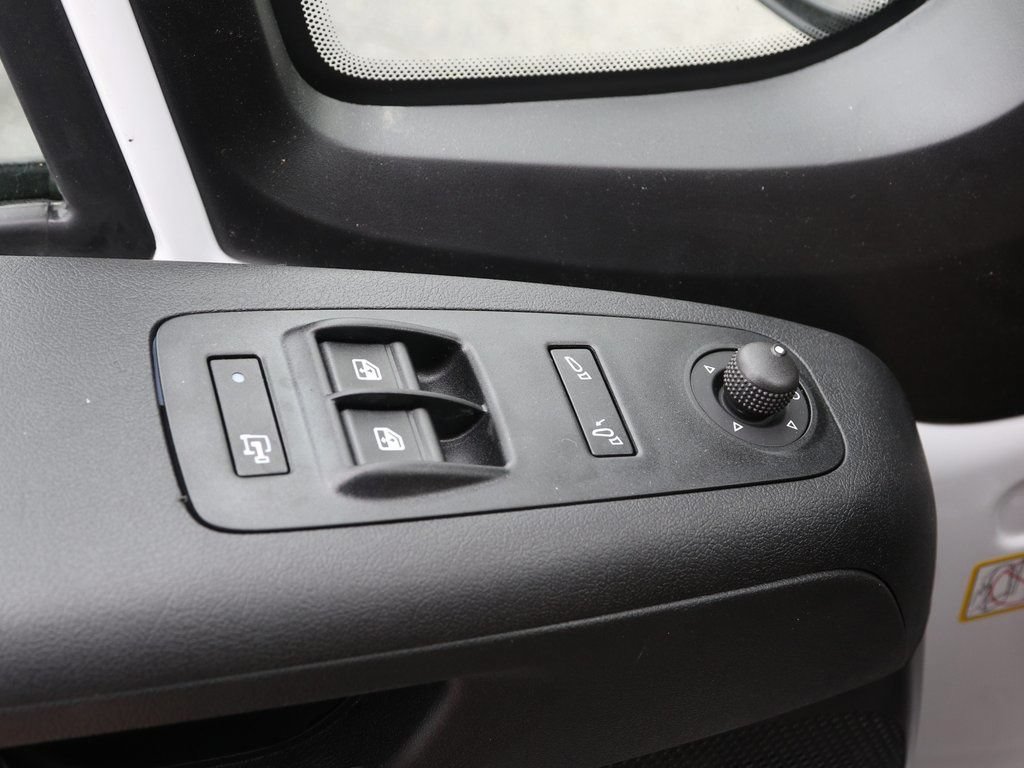 New 2024 RAM ProMaster 2500 w/ Premium Convenience Group FWD image 24