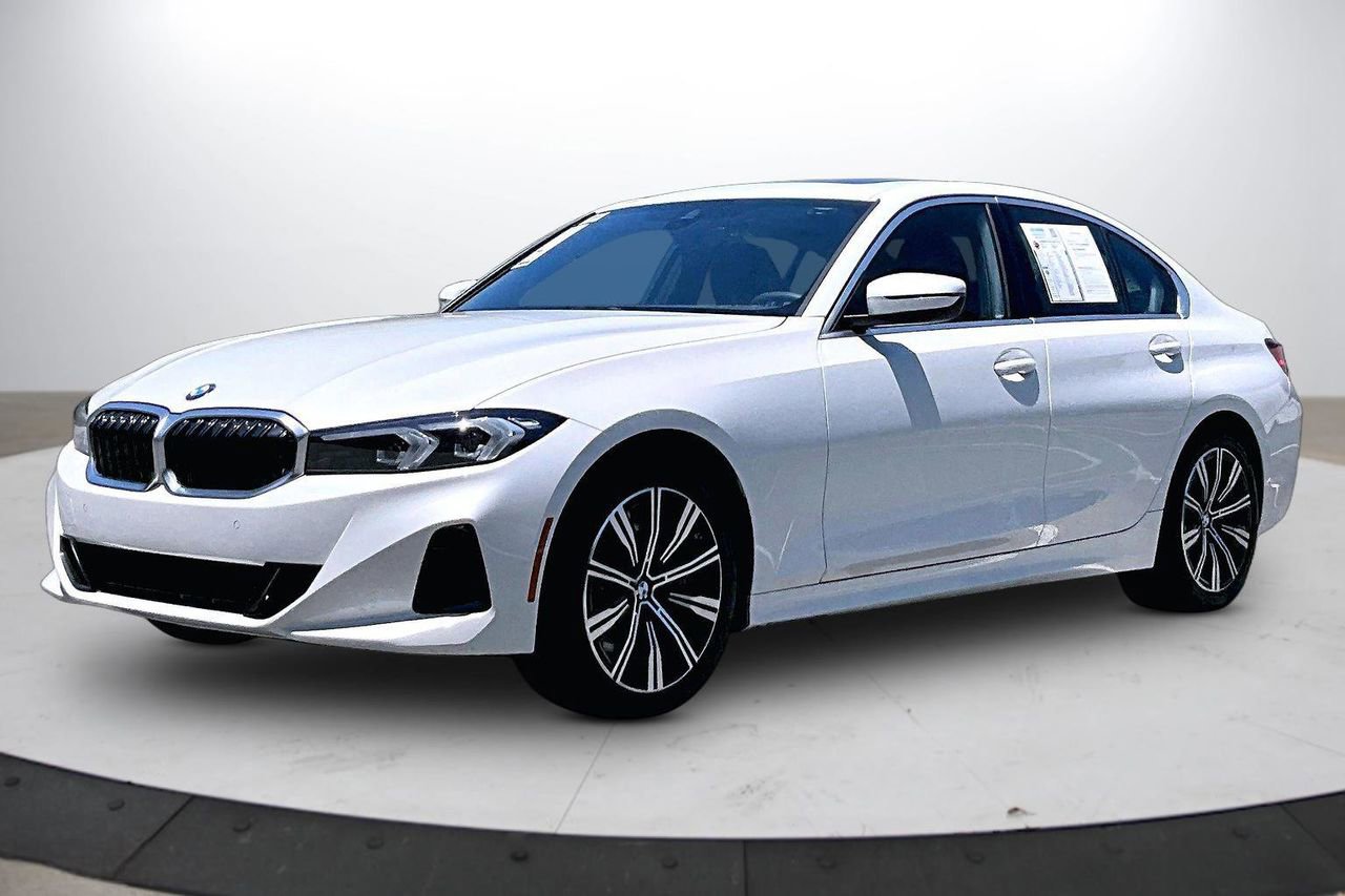 Used 2025 BMW 330i xDrive Sedan AWD/4WD image 4