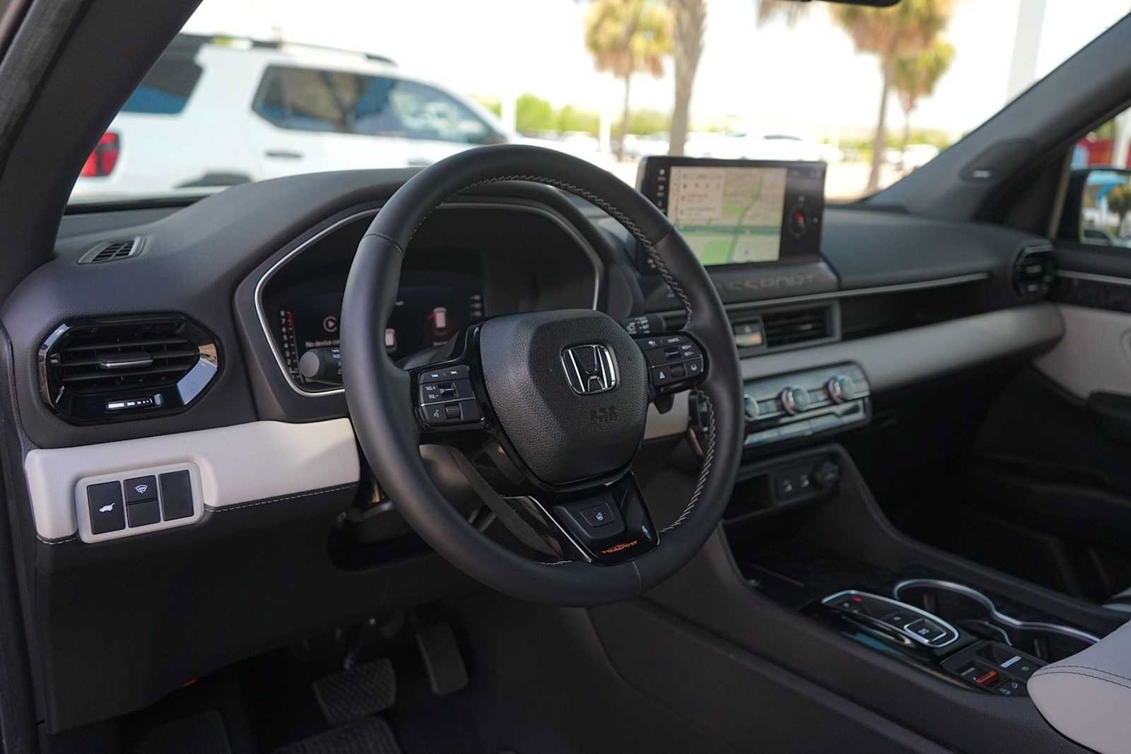 Used 2026 Honda Passport TrailSport Elite image 2