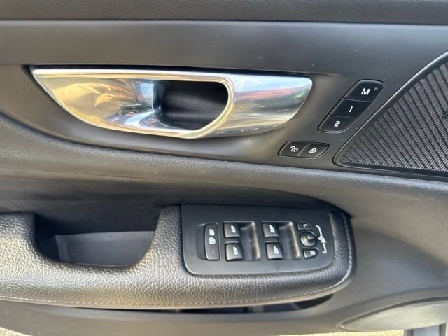 Used 2021 Volvo S60 T5 Inscription AWD/4WD image 34