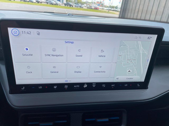 New 2026 Ford Maverick Lobo AWD/4WD image 33