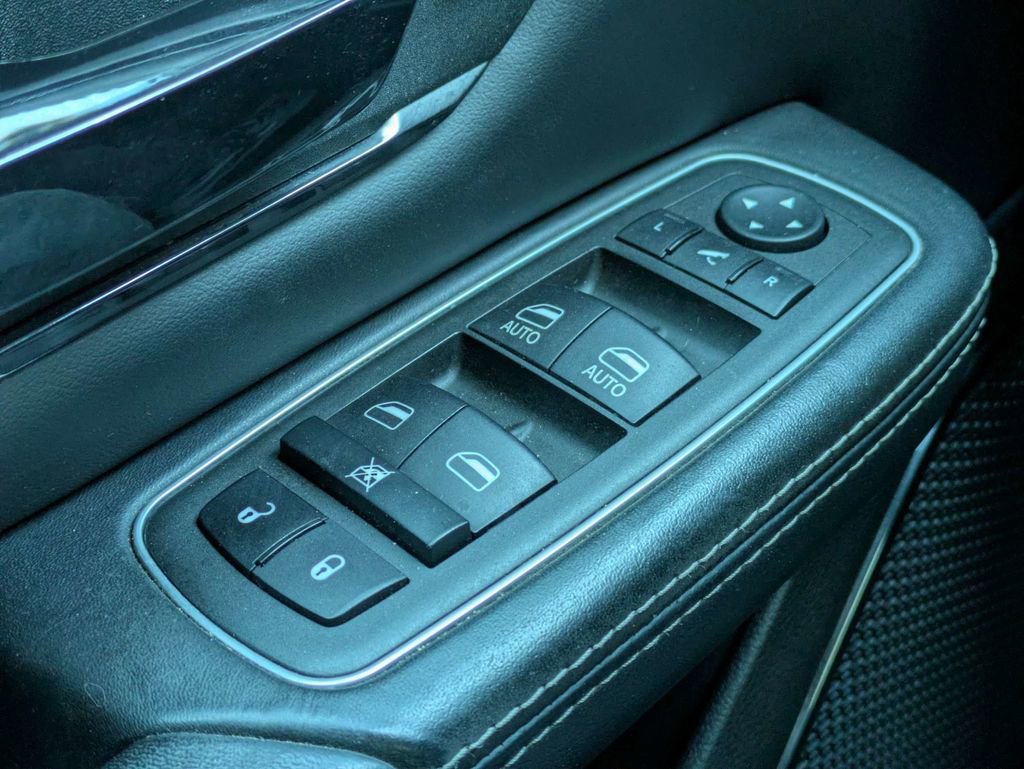 Used 2022 RAM 1500 Limited AWD/4WD image 30
