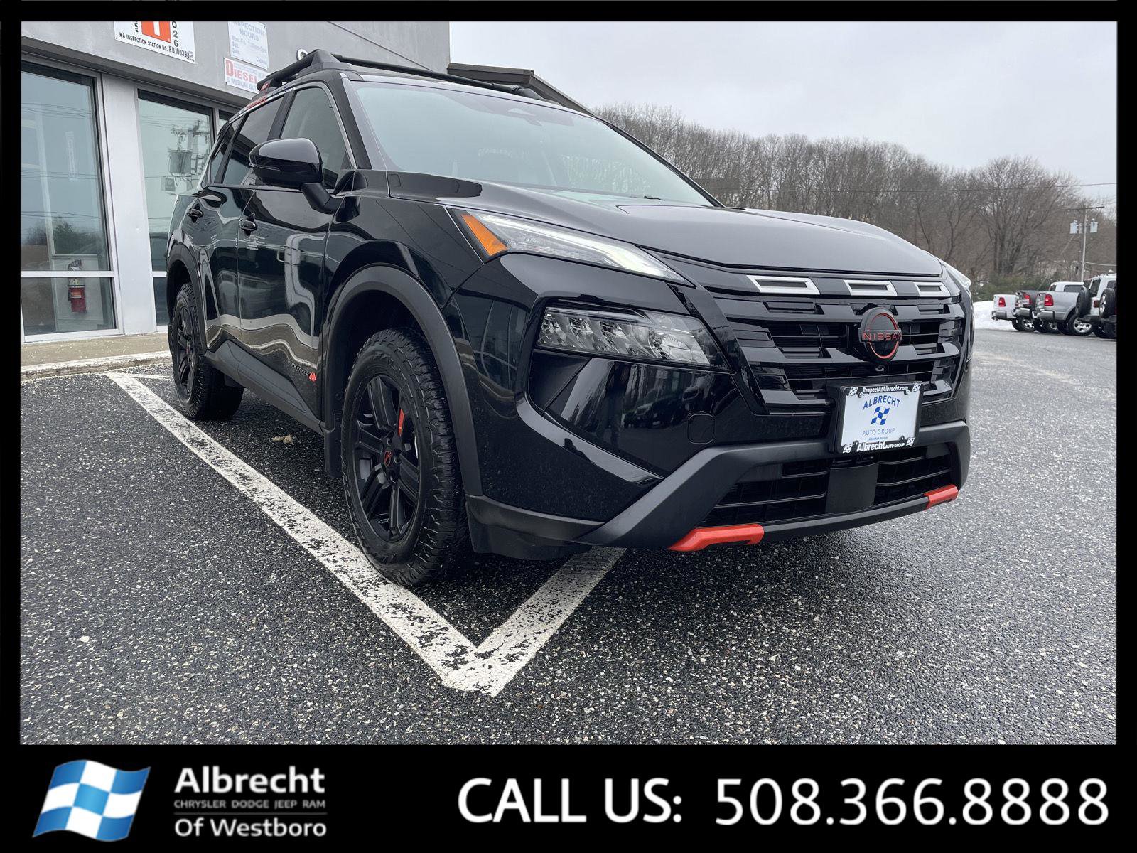 Used 2025 Nissan Rogue SV w/ Rock Creek Premium Package AWD/4WD image 7