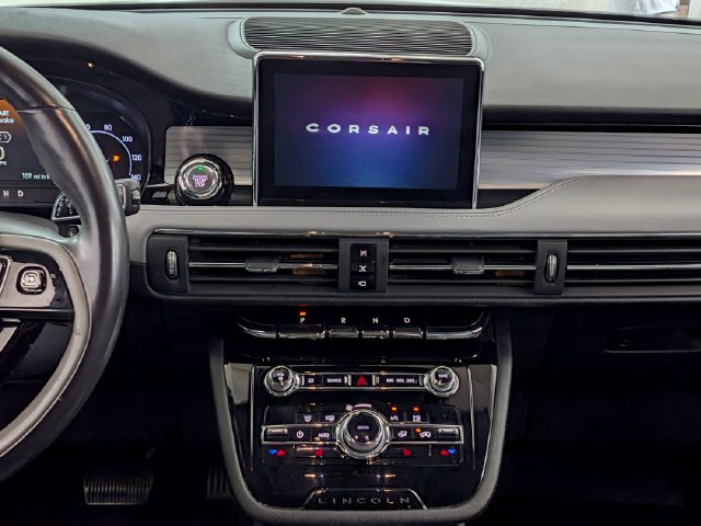 Used 2021 Lincoln Corsair FWD image 24