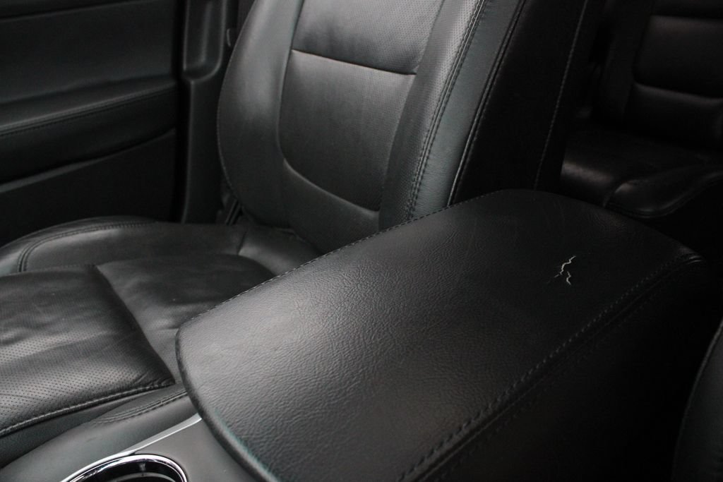 Used 2015 Ford Explorer Limited w/ Equipment Group 302A AWD/4WD image 19