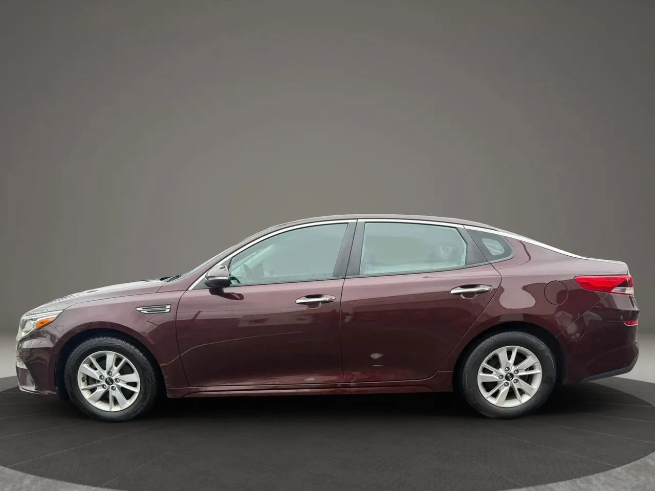 Used 2019 Kia Optima LX FWD image 8