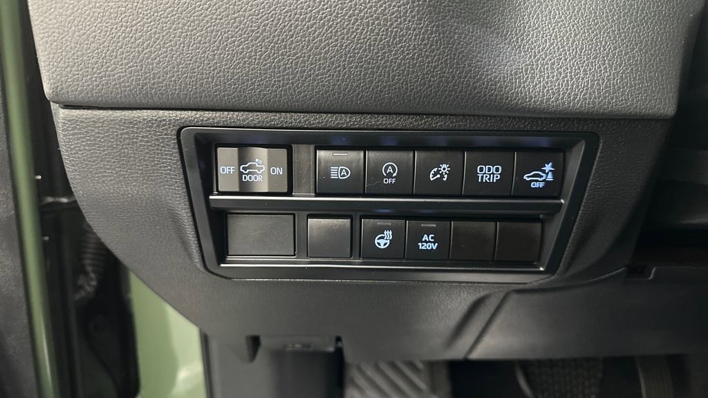 Used 2023 Toyota Tundra Limited image 23