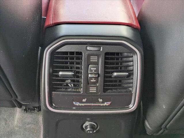 Used 2016 Porsche Macan S image 17