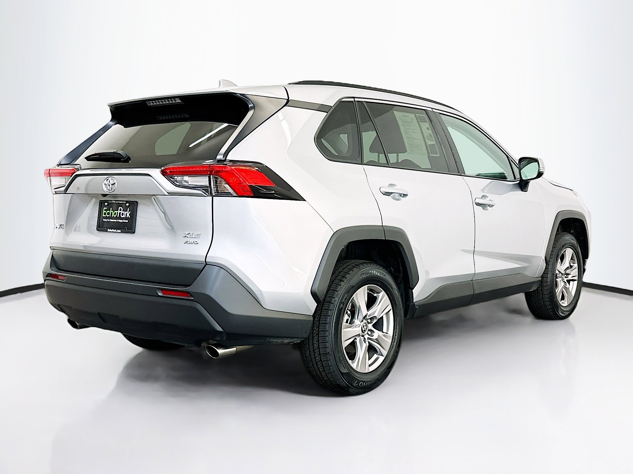 Used 2024 Toyota RAV4 XLE image 9