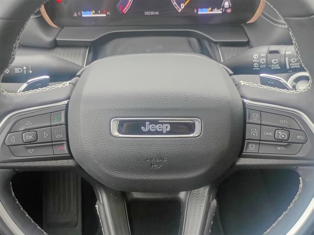 Used 2025 Jeep Grand Cherokee L Altitude RWD image 39