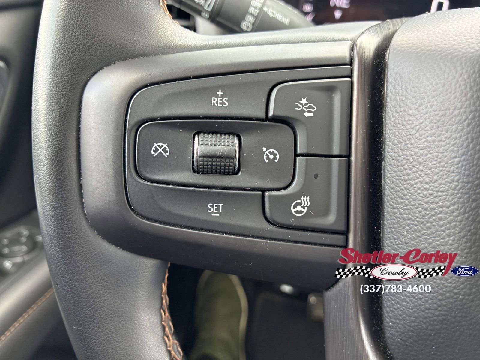 Used 2023 GMC Yukon XL AT4 w/ AT4 Premium Plus Package image 35