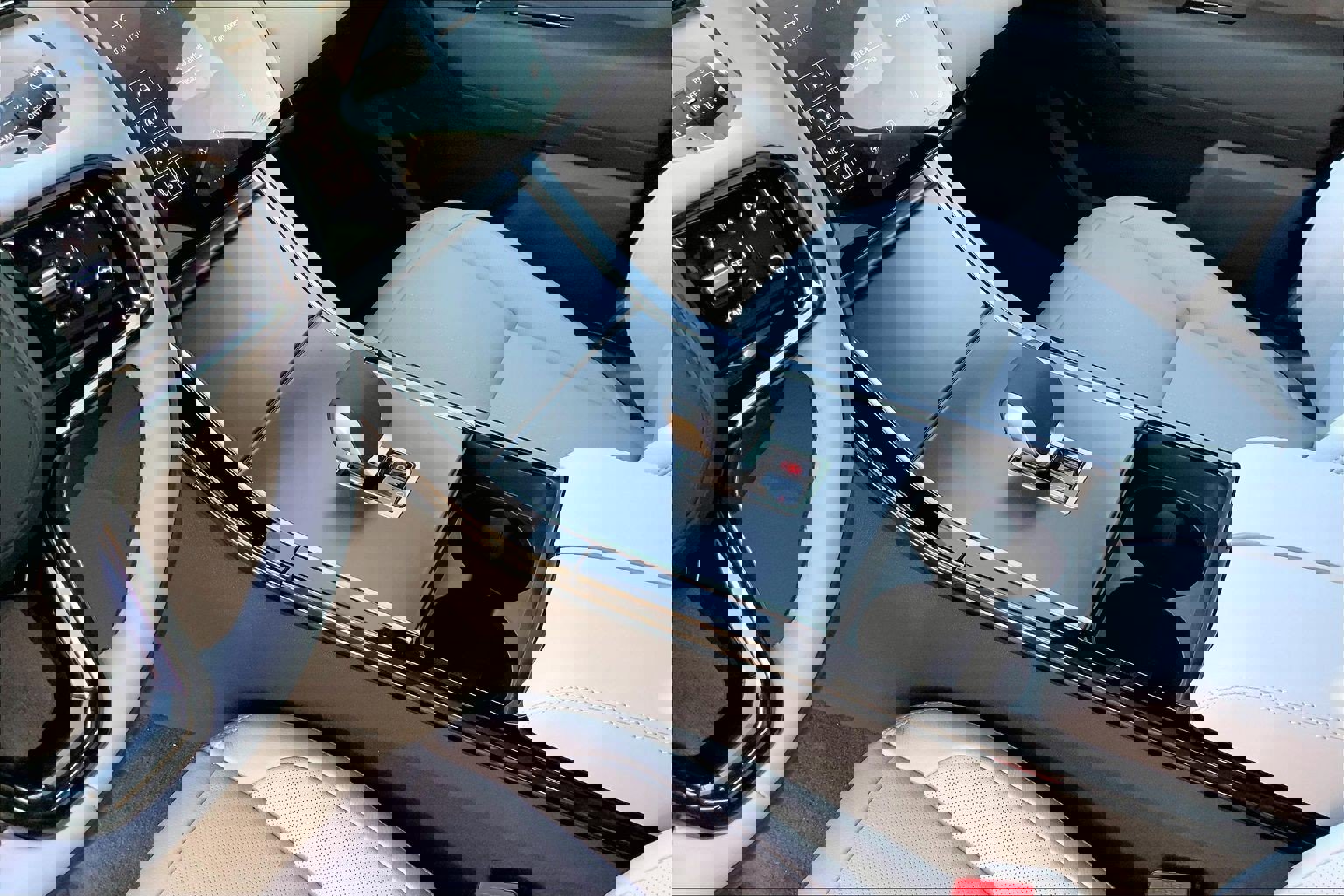 New 2026 Land Rover Range Rover Velar S image 10