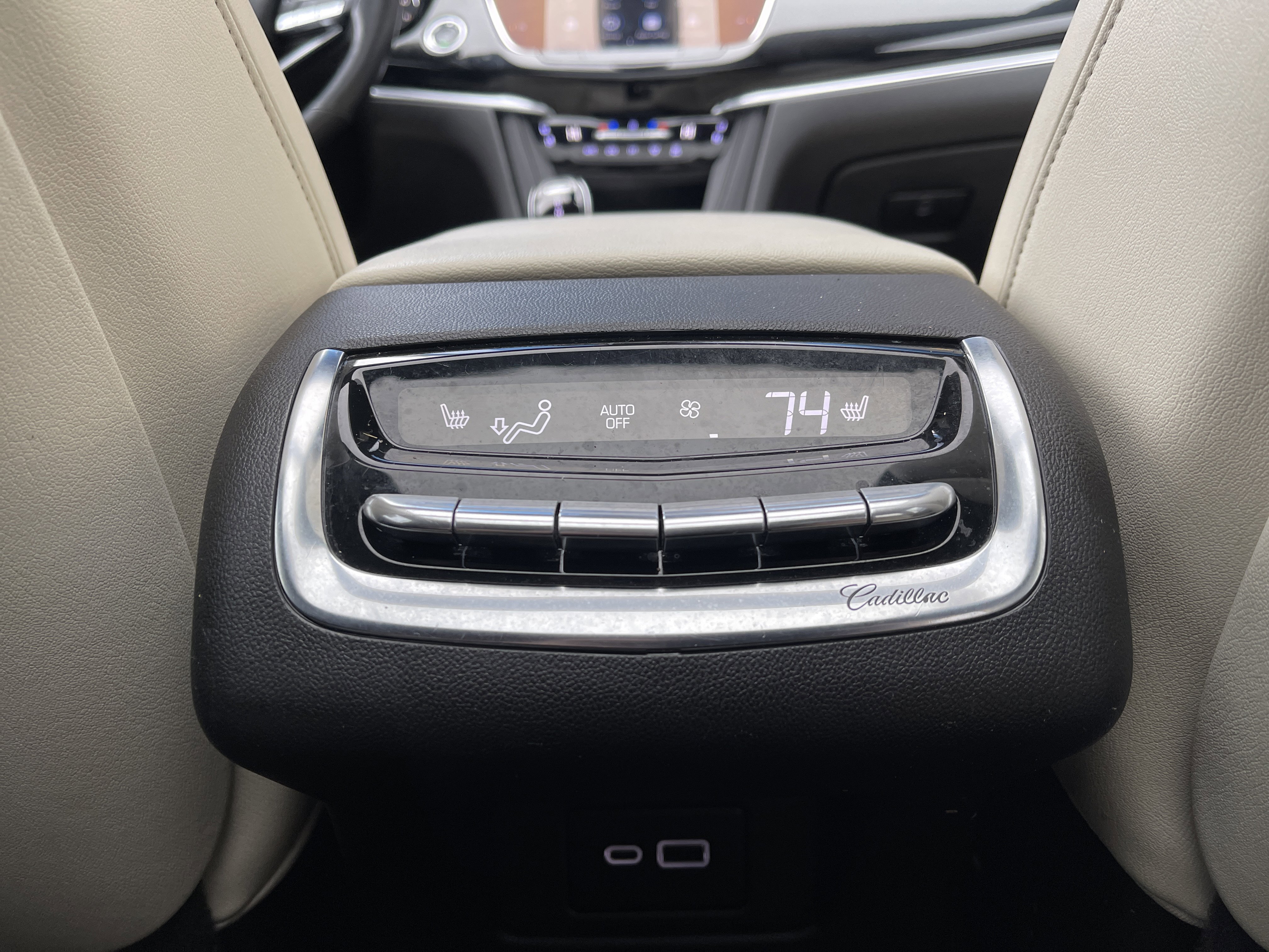 Used 2023 Cadillac XT6 Sport image 45