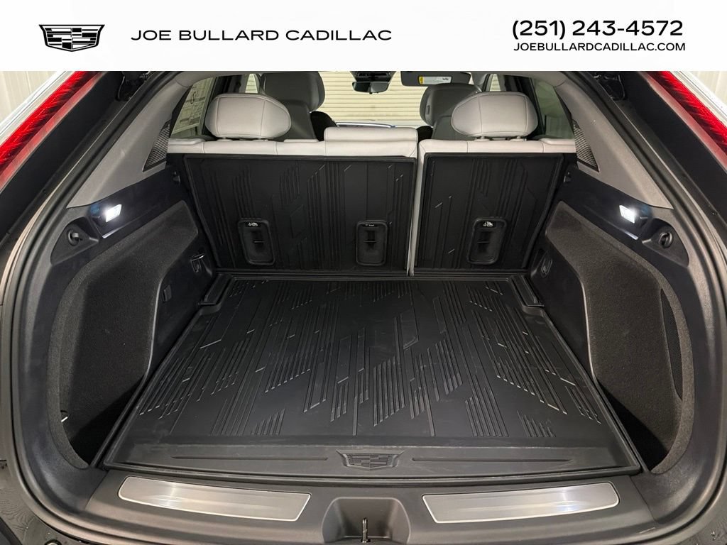 New 2027 Cadillac Optiq Luxury AWD/4WD image 23