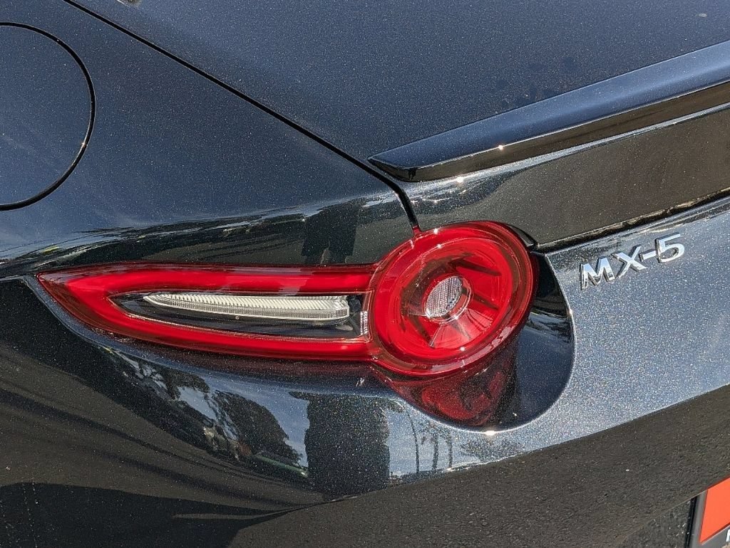 New 2026 MAZDA MX-5 Miata Club w/ Interior Package RWD image 14