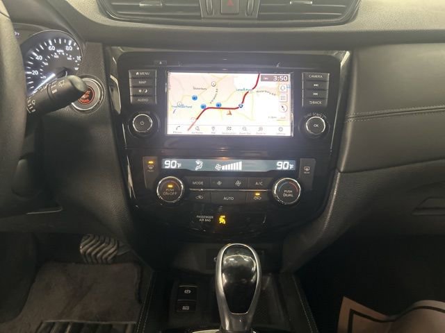 Used 2020 Nissan Rogue SL image 18