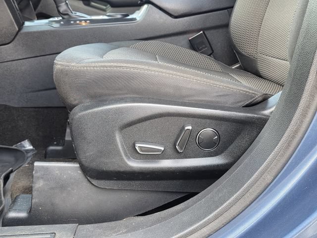 Used 2018 Ford Explorer XLT FWD image 14
