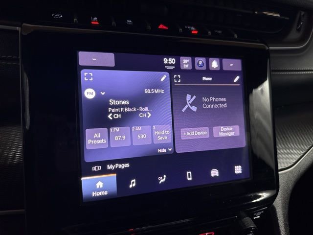 Used 2025 Jeep Grand Cherokee Laredo w/ Trailer Tow Package image 12