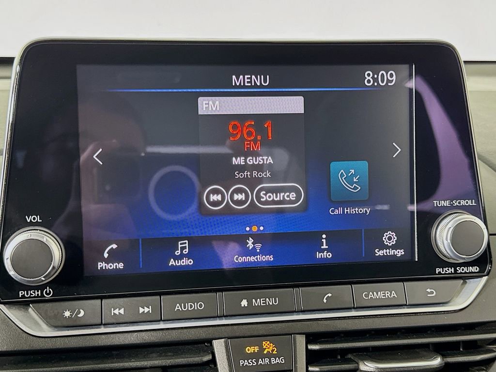Used 2023 Nissan Altima 2.5 SR FWD image 30