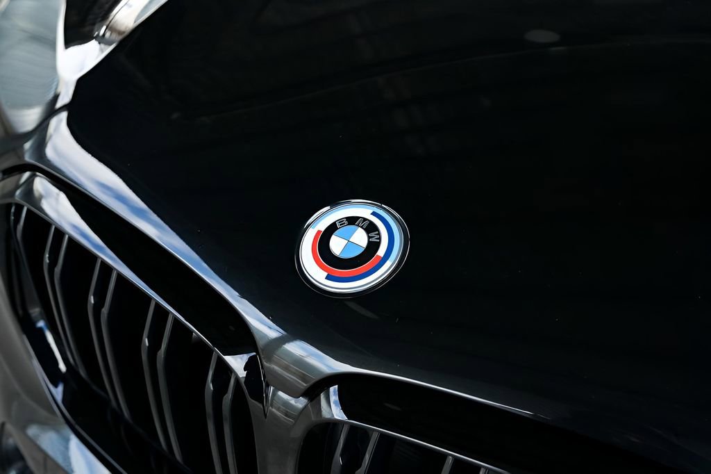 Used 2022 BMW X5 M w/ Competition Package 2 image 15